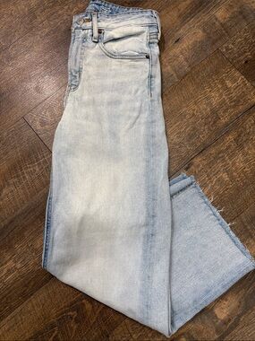 Old Navy Pale Blue Straight-Leg Women's Jeans with Frayed Hem